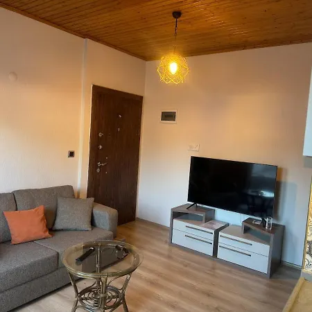 1 Bedroom Close To Bus Station And Mall 200 Mb Wifi Апартаменты *