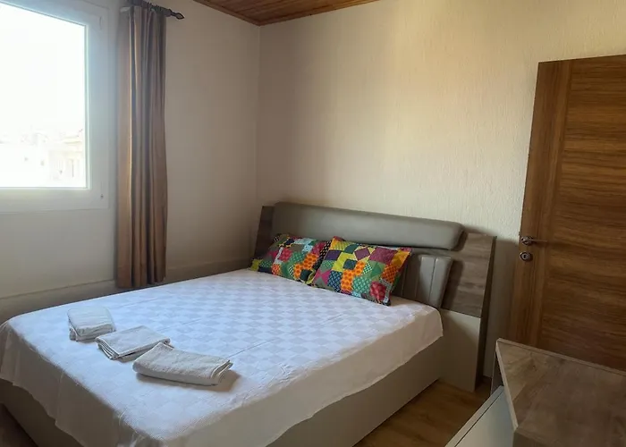 1 Bedroom Close To Bus Station And Mall 200 Mb Wifi Apartament Fethiye