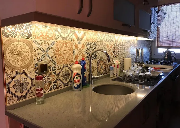 Apartmán 1 Bedroom Close To Bus Station And Mall 200 Mb Wifi *