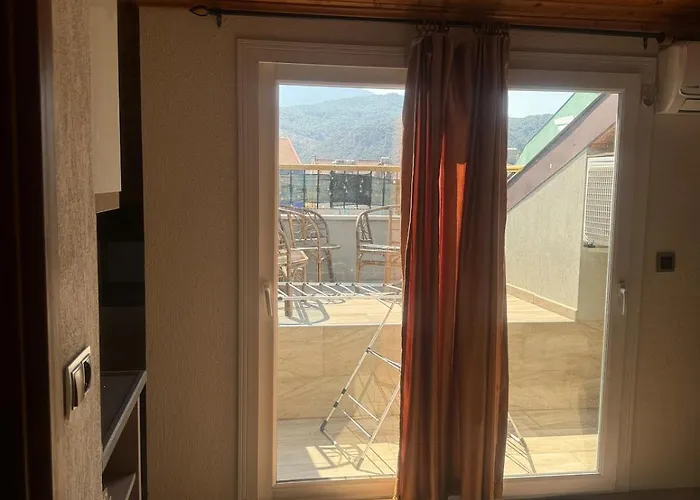 Apartament 1 Bedroom Close To Bus Station And Mall 200 Mb Wifi