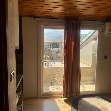 Apartmán 1 Bedroom Close To Bus Station And Mall 200 Mb Wifi