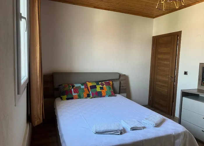 Διαμέρισμα 1 Bedroom Close To Bus Station And Mall 200 Mb Wifi Φετιγιέ