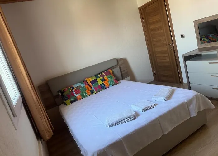 1 Bedroom Close To Bus Station And Mall 200 Mb Wifi Fethiye